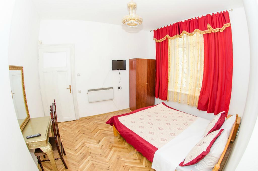 Five Corners Къща за гости